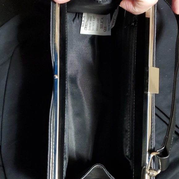 Elvis & houndog Rhinestone purse - Picture 4 of 11